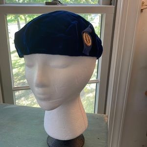 VINTAGE BLUE HAT WITH WHITE TINY PEARL COLORS